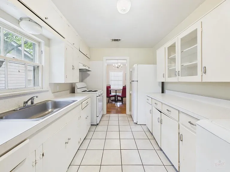5204 Duval St — Photo 16