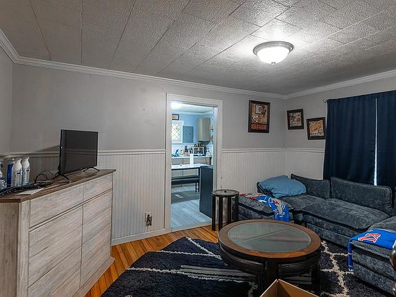 5th image of 209 W Nebraska Ave