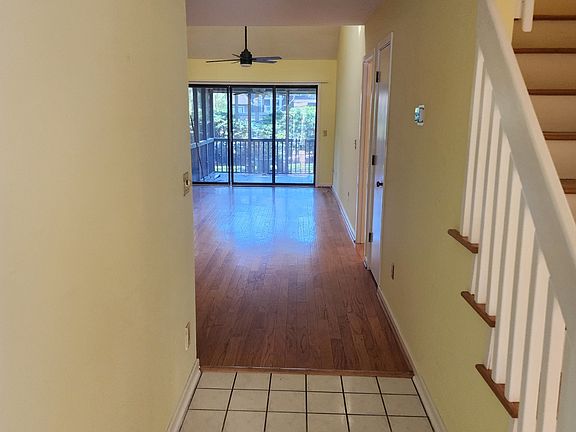 3rd image of 1117 Hidden Cove Dr