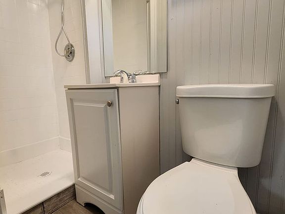 4th image of 407 S Jupiter Ave #7