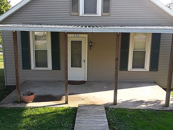 2nd image of 306 Poplar St