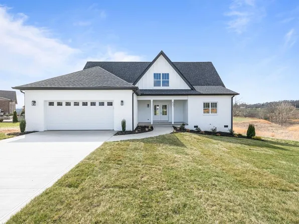 631 Blue Water Dr, Cookeville, TN 38506