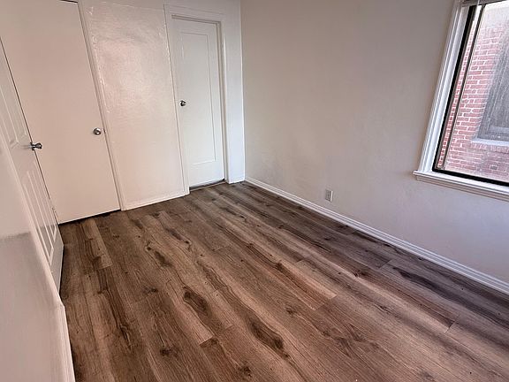 5th image of 6234 De Longpre Ave APT 205