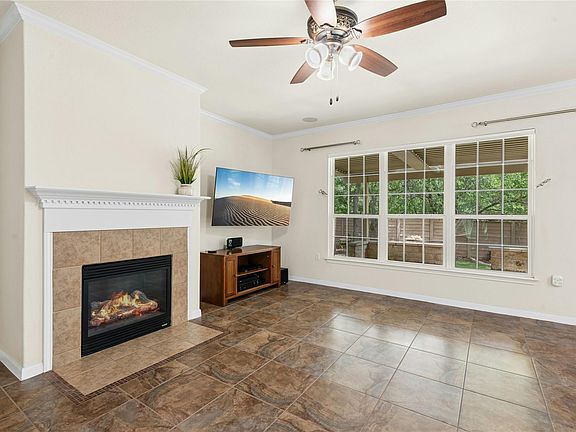 5th image of 100 Vail Ct