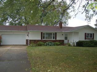 405 S Maple Ave, Polo, IL 61064