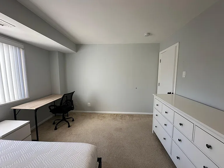 5340 Holmes Run Pkwy #202A — Photo 2