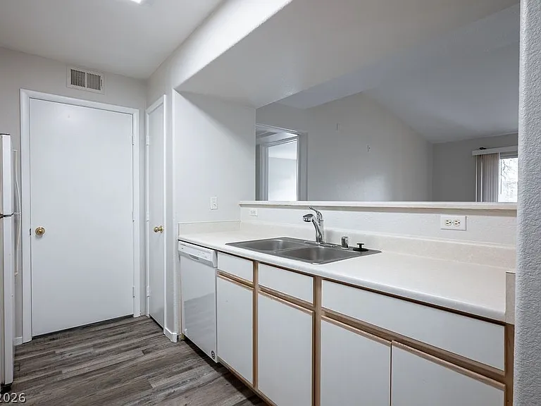 2300 Silverado Ranch Blvd #2038 — Photo 8