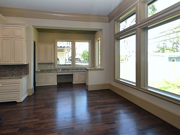 The Neely - Computer Niche