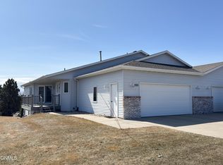 201 Aspen Ave, Bismarck, ND 58503