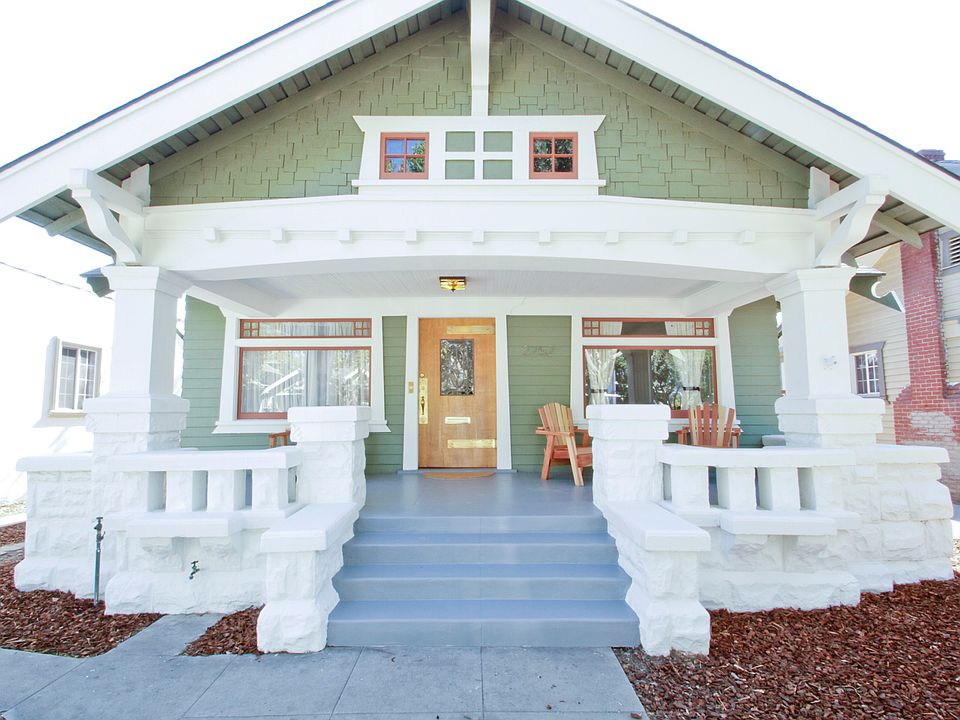 1st image of 2252 W 31st St