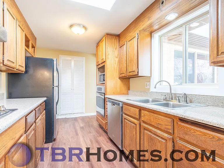 180 Agate Way — Photo 8