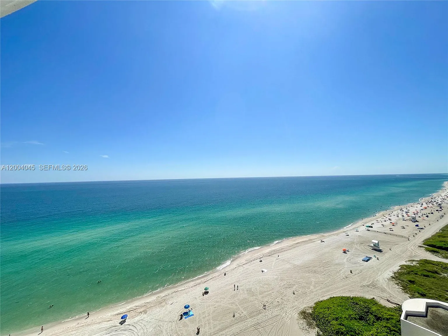 15701 Collins Condo — Photo 4