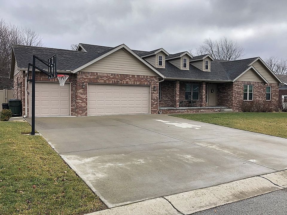 1st image of 714 S Weatherby Ct