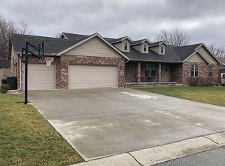714 S Weatherby Ct, Greensburg, IN 47240
