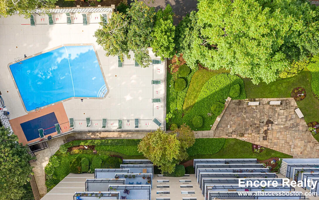 2 bed, 1100 sqft, $3,850 — Photo 4