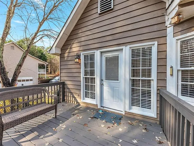 56 Brentwood Dr — Photo 18