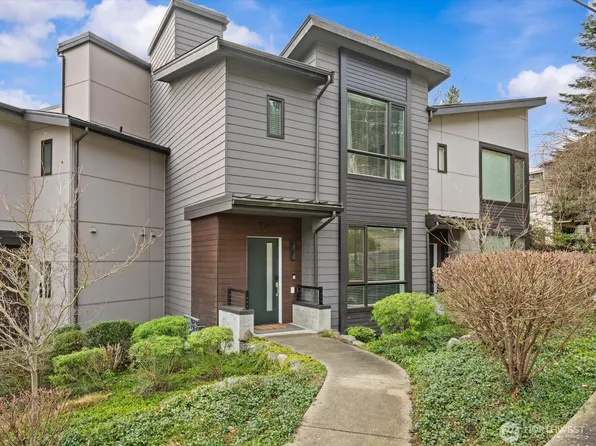 18115 65th Avenue NE #102, Kenmore, WA 98028