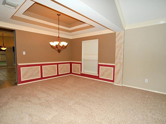 4th image of 513 Green Cedar Dr