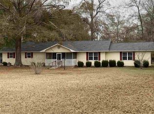 109 Mooring Rd, Hawkinsville, GA 31036