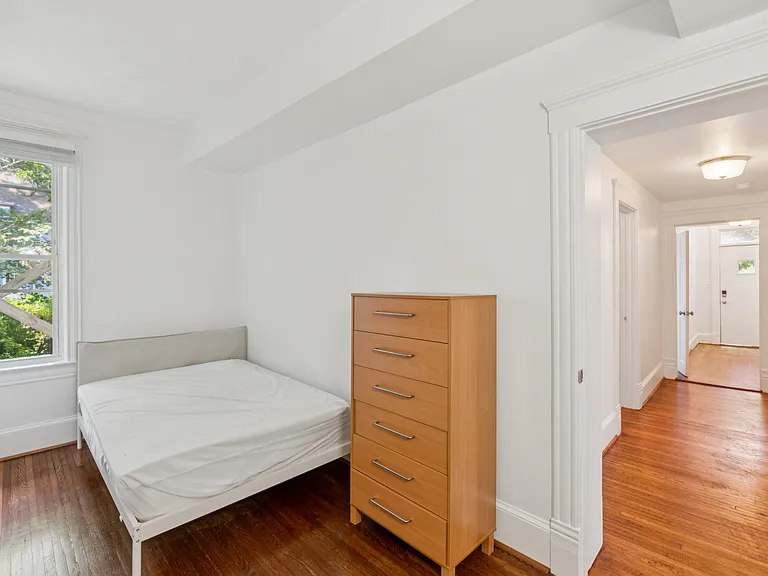 7410 Columbia Ave — Photo 8