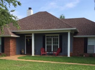 102 Hayfield Pl, Madison, MS 39110