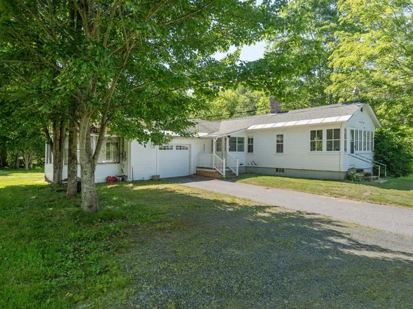 207 Bean Road, Moultonborough, NH 03254