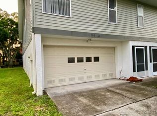 100 Kathleen Ct, Tarpon Springs, FL 34689