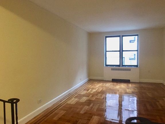5th image of 100 Arden St APT 2H