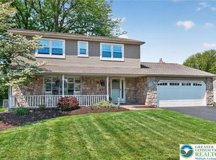 3038 Sequoia Dr, Macungie, PA 18062