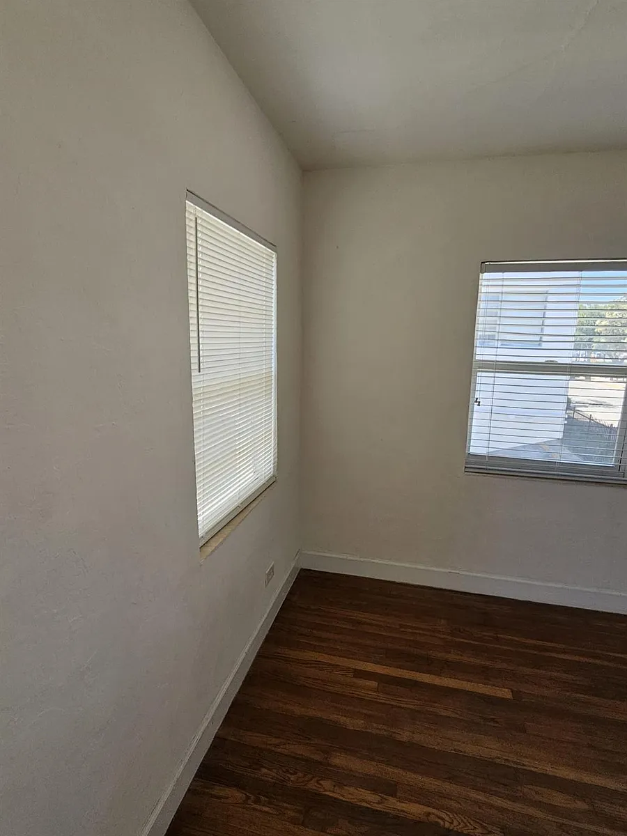 Building Photo - 7950 Abbott Ave #13