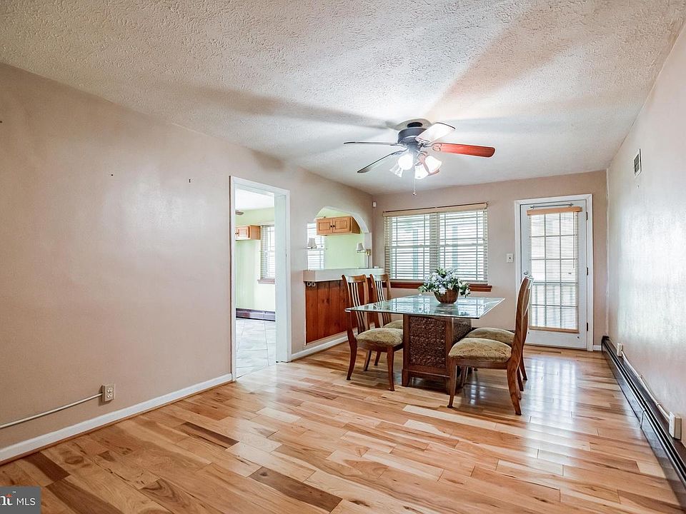 1st image of 22785 Pleasant Ln