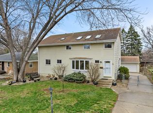 707 50 1/2 Ave NE, Columbia Heights, MN 55421