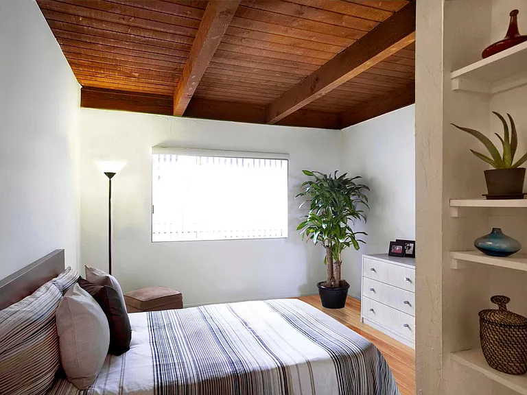 5030 Tujunga Ave #P — Photo 8