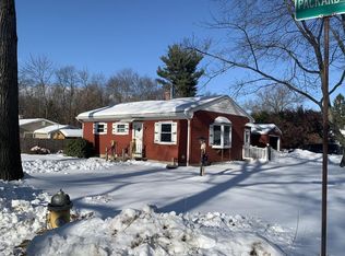 162 Packard Ave, Springfield, MA 01118