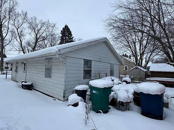 5th image of 123 Laurel St