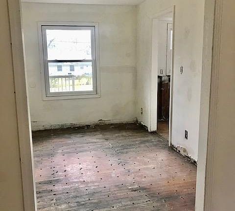 5th image of 13501 Applewood Dr