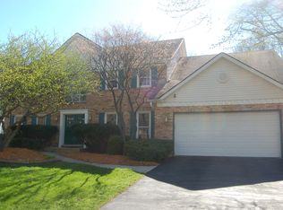 958 Honest Pleasure Dr, Naperville, IL