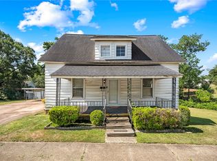 425 Pennsylvania Ave, Greer, SC 29650