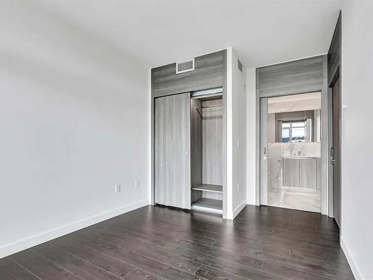 4890 Lougheed Hwy #1907 — Photo 15