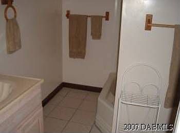 3rd image of 1643 San Jose Blvd