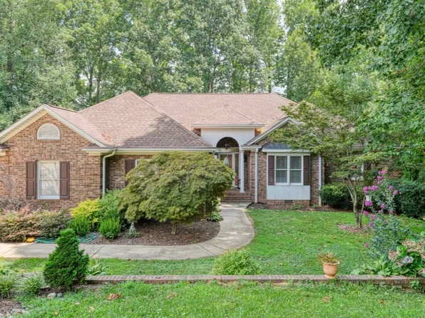 335 Hillcove Point, Wellford, SC 29385