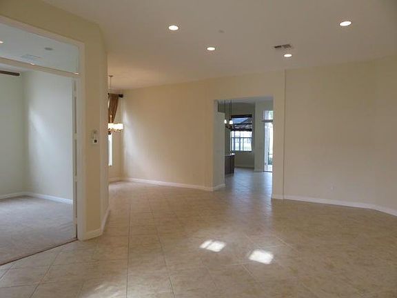 5th image of 11445 SW Kingslake Cir