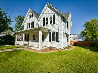 227 N 10th Ave, West Bend, WI 53095