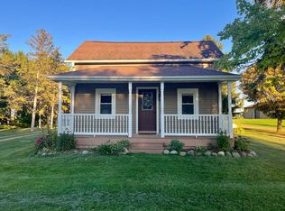 2100 N Hinman Rd, Fowler, MI 48835