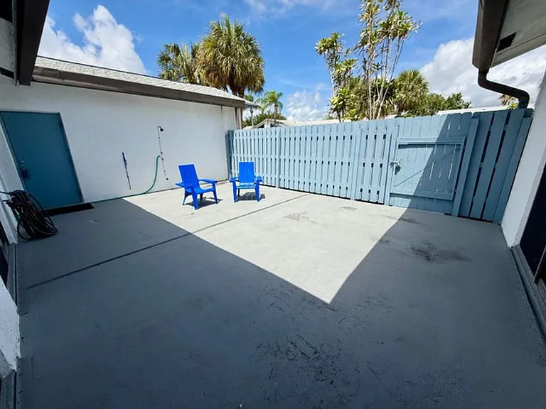 1204 Timberlane Cir #12-D — Photo 15
