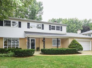 649 61st St, Downers Grove, IL 60516