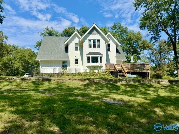 6990 Warrenton Rd, Guntersville, AL 35976