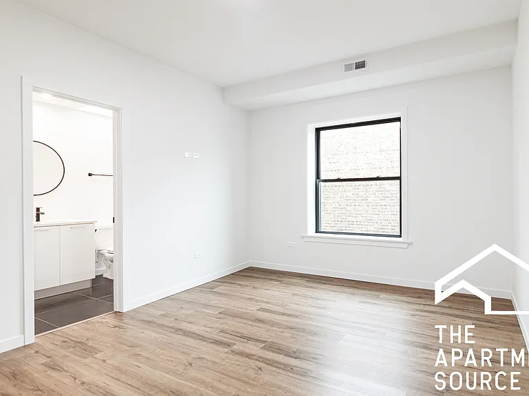 1428 W Jonquil Ter #2 — Photo 16