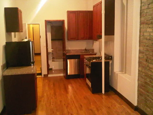 Rented by Skyline Realty LLC II | media 11