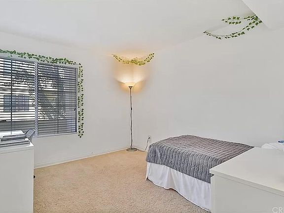 3rd image of 5515 Canoga Ave APT 213